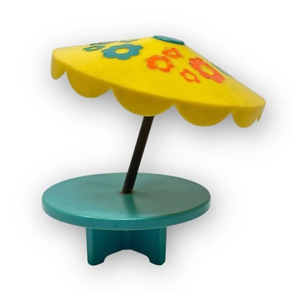 Fisher Price Little People Family Patio Round Table Umbrella Pool Furniture